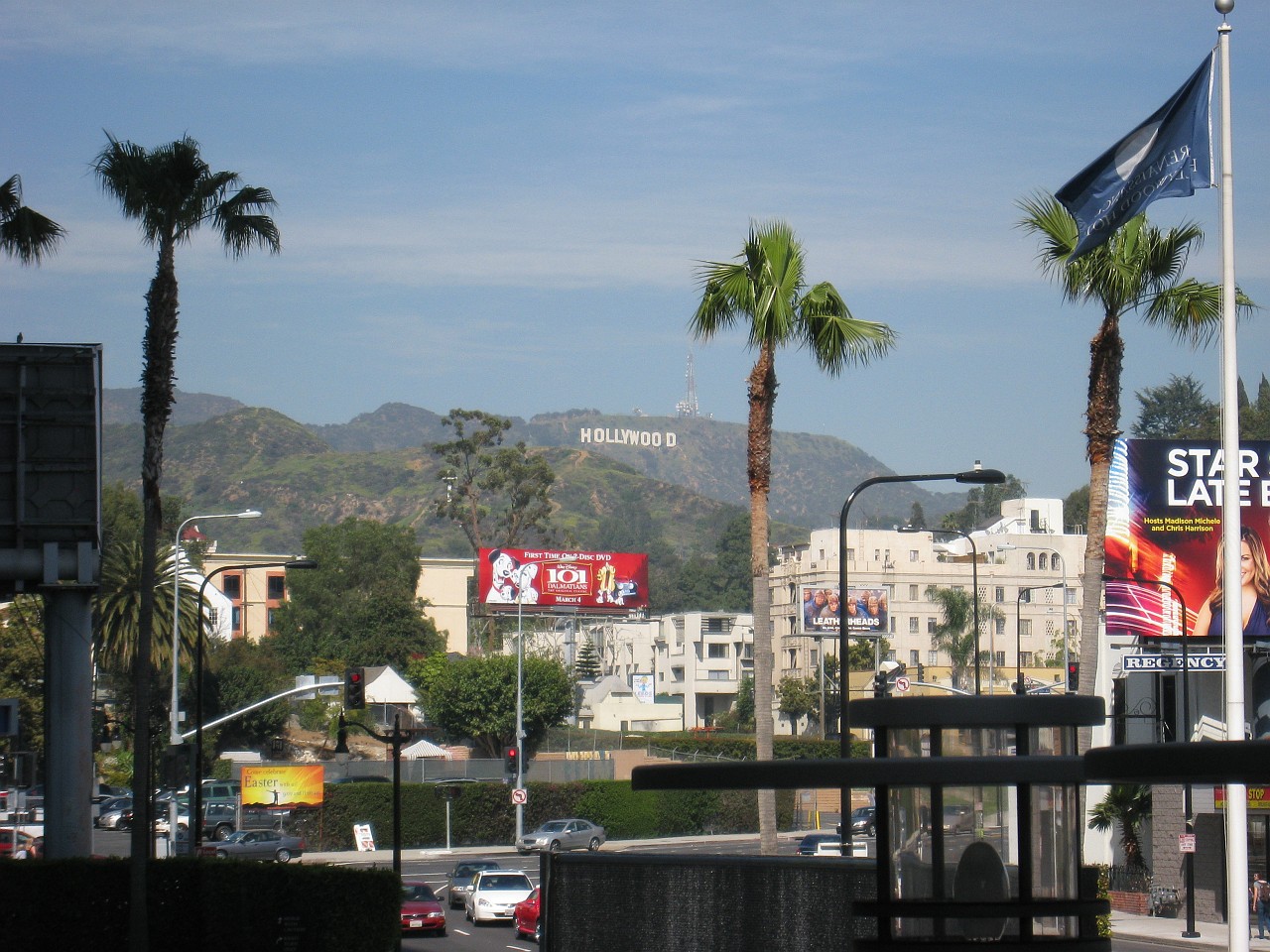 1351 California 2008-03 LA Scene.jpg - A visit to the Los Angeles California area in March of 2008. Activities ranged from Monets at the Getty, street hawkers at Venice Beach, movie look-alikes at Grauman's Chinese Theatre, to the Mission at San Juan Capistrano.